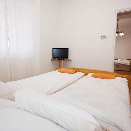 Zoli Apartmanok-Anita Koelcsey 34-36 Hajdúszoboszló Esterno foto